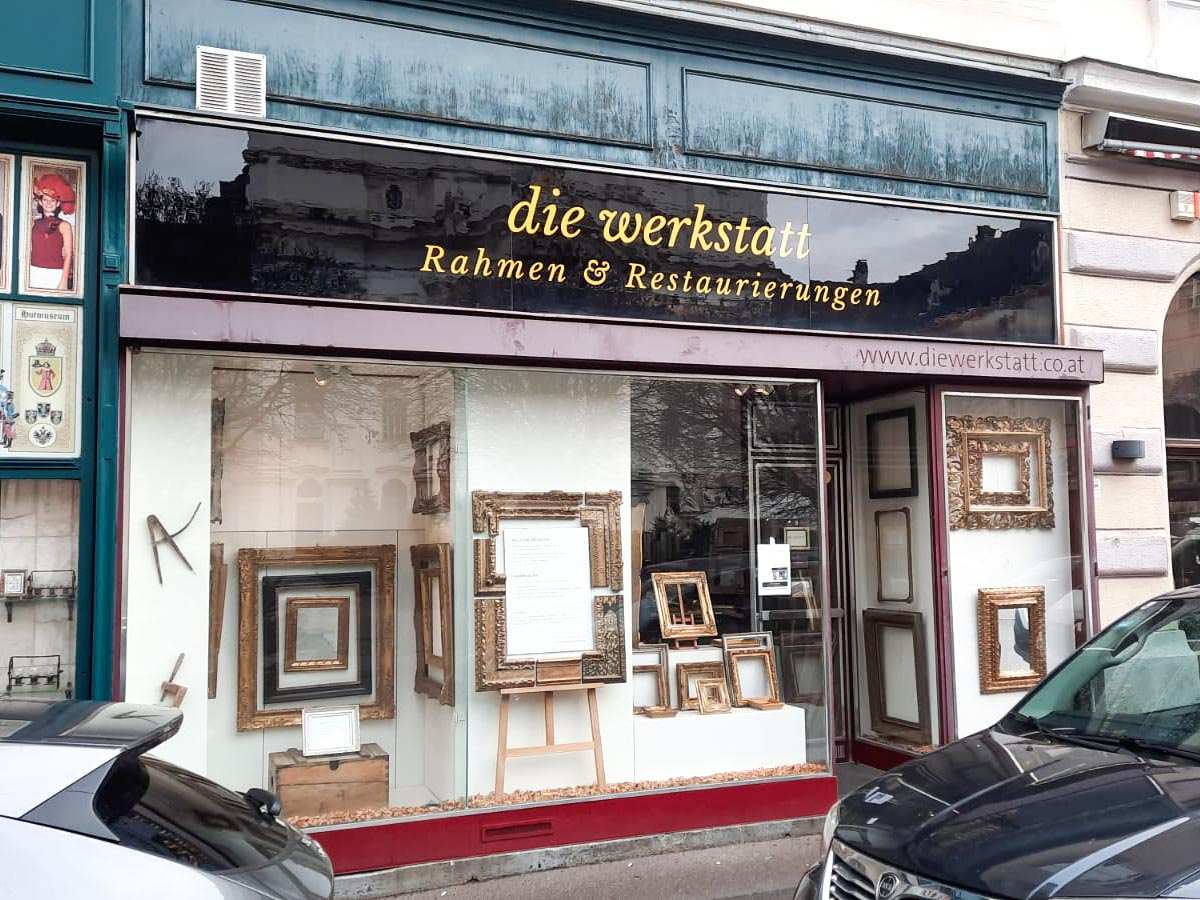 Glasfolierungen- Sichtschutz-Karas Beschriftungen Wien